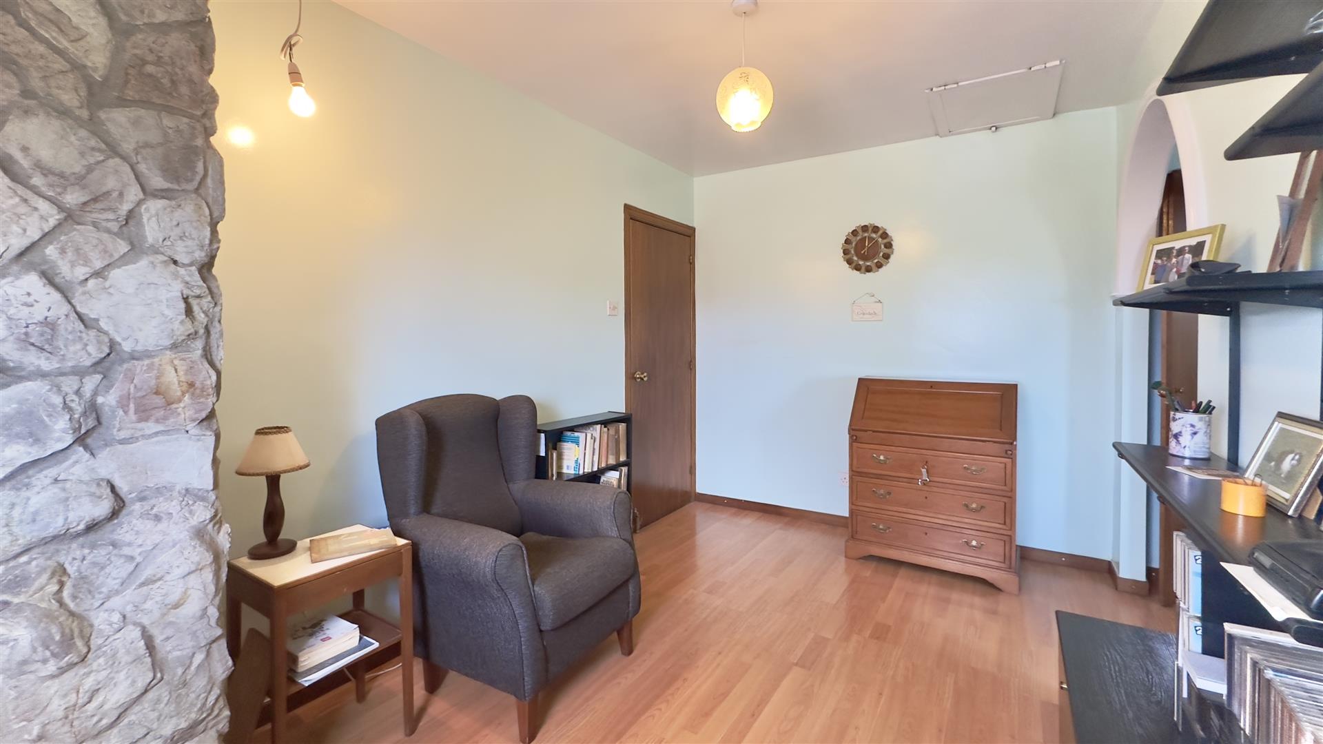 Image of House - detached - 4 Bedrooms - 2 Bathrooms for Sale in South District-Gibraltar, Image 10